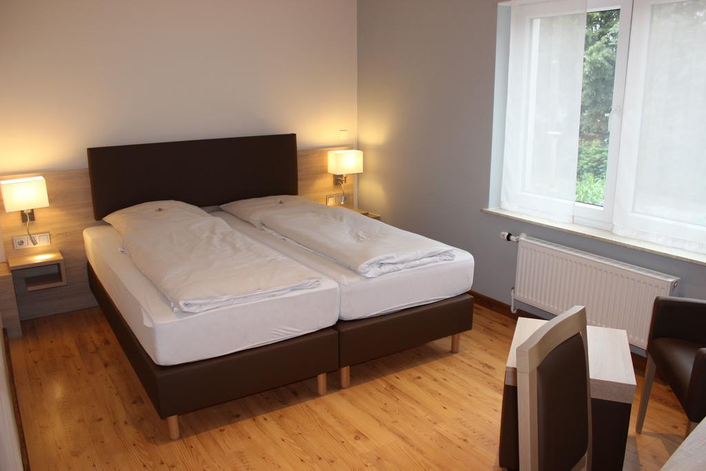 Hotel Dreimaedelhaus Espelkamp-Mittwald Eksteriør bilde